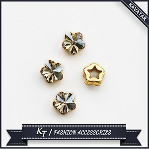 Round Shape Crystal Fancy Stones With Claw Metal Setting Rhinestone For Pendant