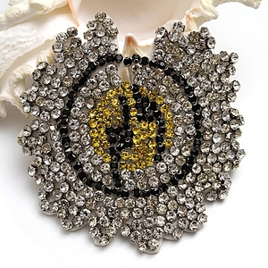 Christmas Cherry Flower Decorative Sew on Rhinestone Beaded Patches Wholesale patches for clothing
