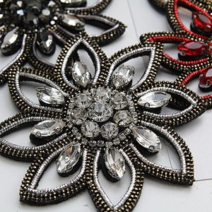 Wholesale Pearl Rhinestone Flower Beaded Patches for women custom patches 3d rhinestones patches