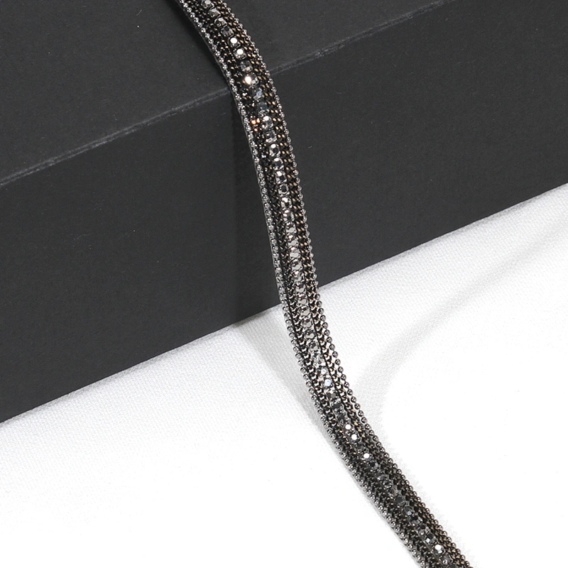 Wholesale Black Chained Rhinestone Hot Fix Trimming with Accessories Beads