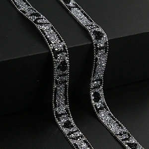 Kavatar Wholesale 2019 Garment Accessory Heat Transfer Designs Crystal Hotfix Trim Pattern Design I LOVE YOU Iron on Trims