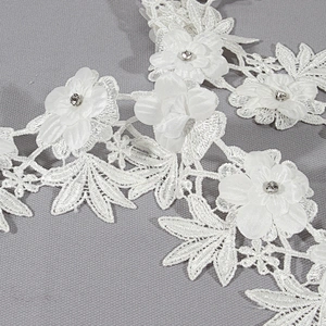Fast delivery flower lace embroidery water soluble lace trim for bridal dress