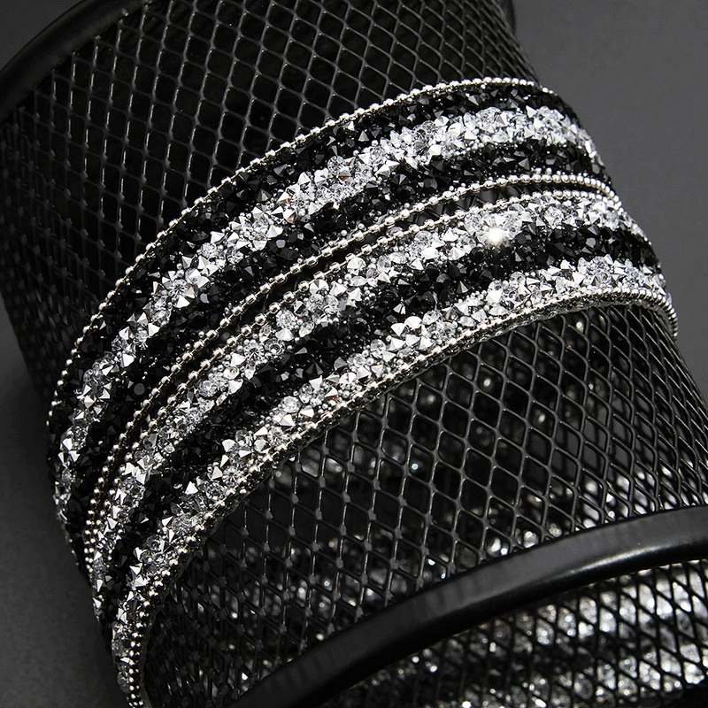 Kavatar Wholesale Hotfix Motif Designs Trim Motif Rhinestones Clothes Private Label Glass Round Iron on Trims