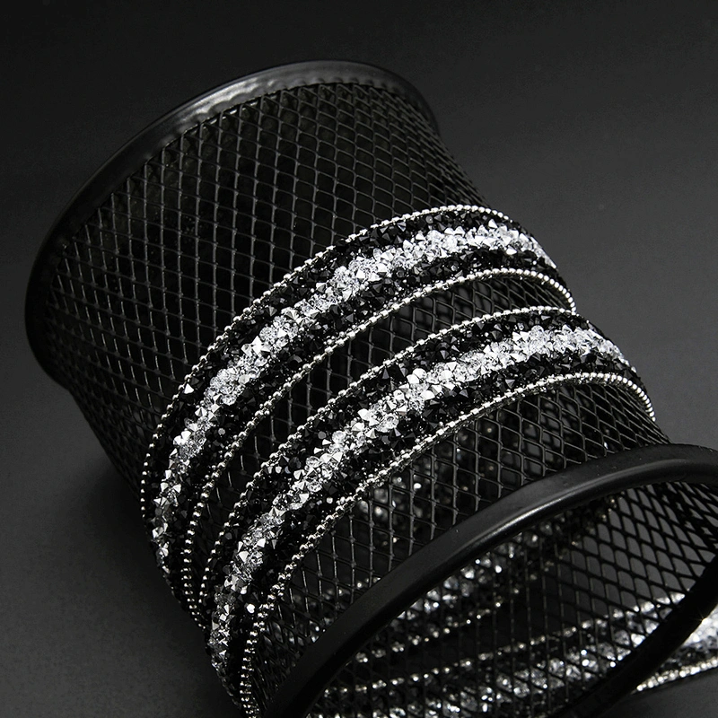 Kavatar Wholesale Hotfix Motif Designs Trim Motif Rhinestones Clothes Private Label Glass Round Iron on Trims