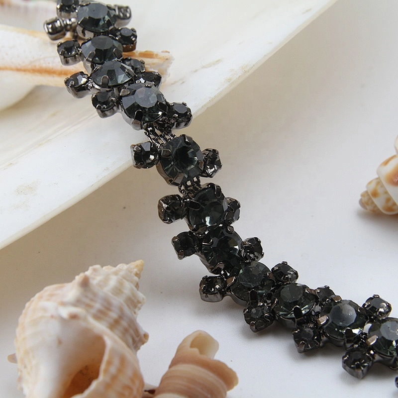 Wholesale High quality Clear Crystal Glass Rhinestone chain sewed to wedding belt  dress shoes, Bridal hair
