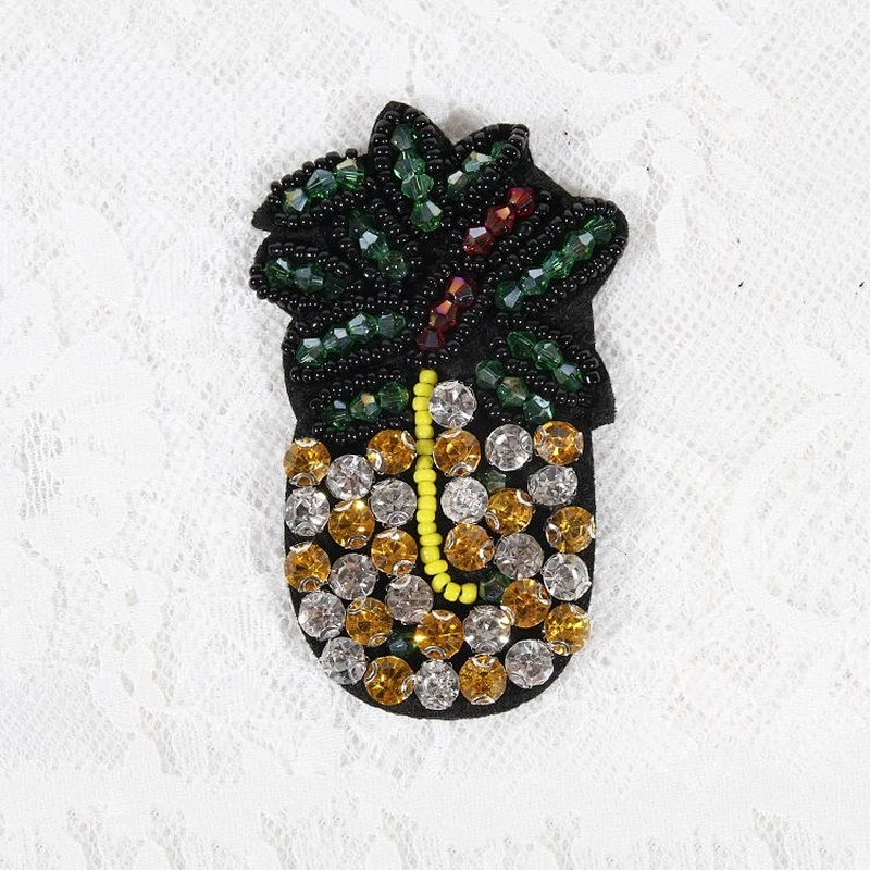 Kavatar DIY Handmade Rhinestone Beaded Pineapple Embroidery Flower Patches For Clothing Bags