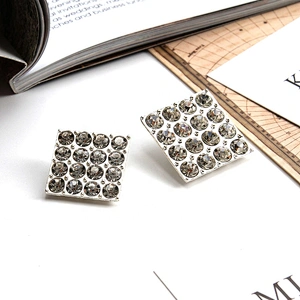 European and American style clothing rhinestone buttons crystal pearl clothing accessories wholesale butt