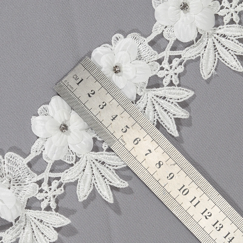 Fast delivery flower lace embroidery water soluble lace trim for bridal dress