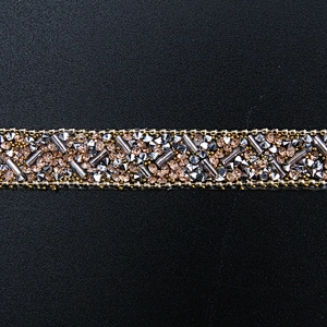 Kavatar Wholesale Glass Gold Chain Trim Fashion Styles Sewing Tube rhinestone trim rolls,colorful hotfix Iron on Trims