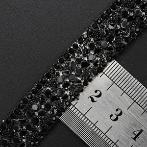 Kavatar Wholesale Hotfix Rhinestone Mesh Trimming Fashion For Clothing Hotfix Motif Designs Banding Trim Black Iron on Trims