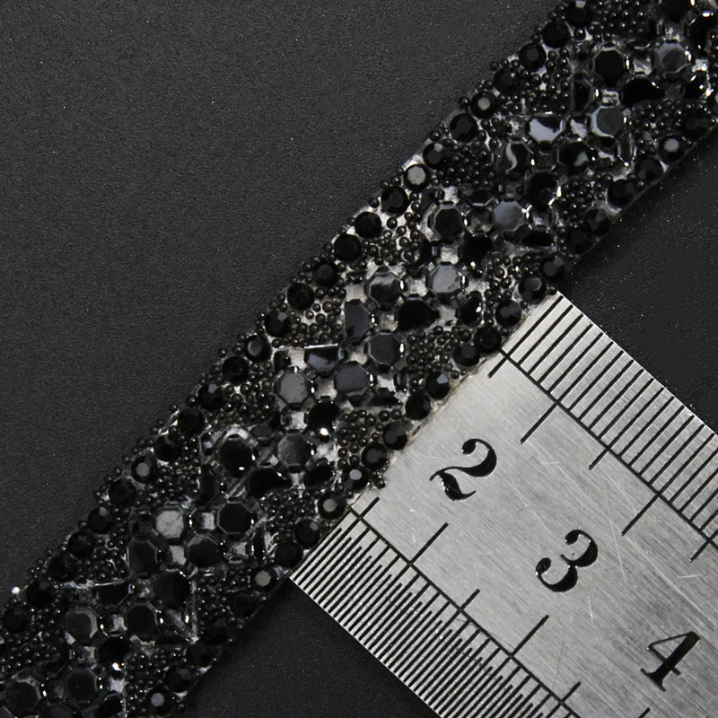 Kavatar Wholesale Hotfix Rhinestone Mesh Trimming Fashion For Clothing Hotfix Motif Designs Banding Trim Black Iron on Trims