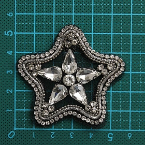 Kavatar Beaded Black/Red/ Gun star rhinestone Patches for women clothing patch Sew on patches
