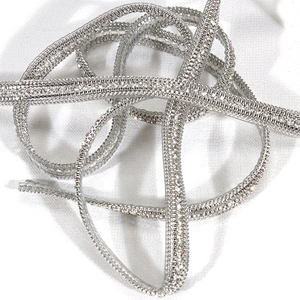 Kavatar Wholesale Custom Design Accessories Chain Beaded Rhinestone Hotfix Trim