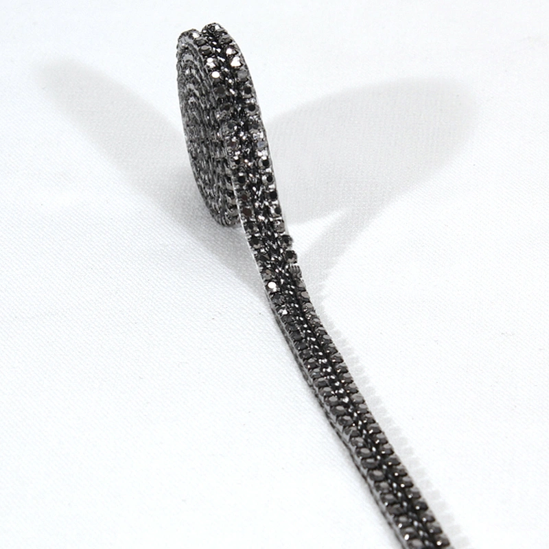 China Supplier Black Coated Rhinestone Beaded Heat Transfer Ribbon with Accessories Chain