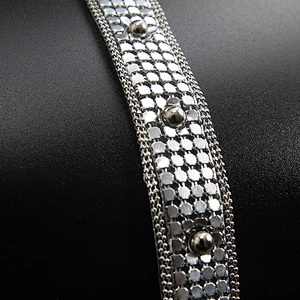 Kavatar Wholesale Hotfix Trim Aluminum Sheet Cubes and Beads hotfix motif designs hotfix crystal mesh Iron on Trims