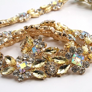 Kavatar Wholesale Gold Rhinestone Chain Trim Necklace