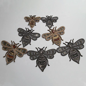 Fashion clothes and bag decorate wholesale beaded rhinestone bee applique patch