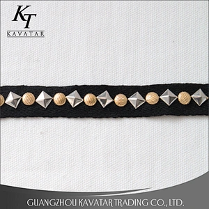 Wholesale pyramid shape stud lace studded trim ribbon