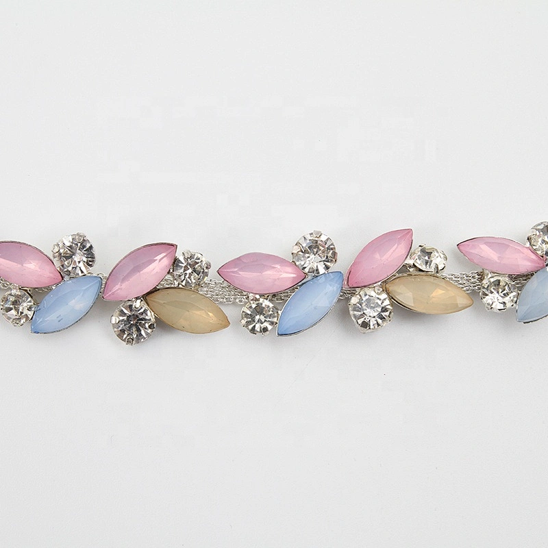 wholesale rhinestone chain rhinestone-chain-roll