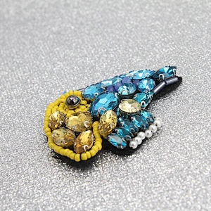 Kavatar Handmade Cute Ice Fruit Shape Rhinestones Iron Beaded Sequin Applique Patches patches for clothing