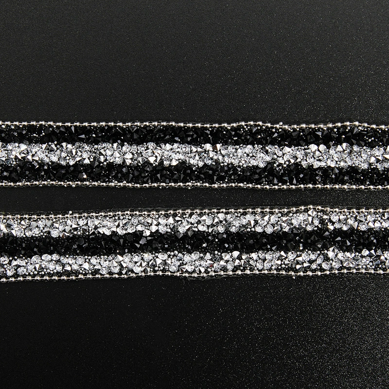 Kavatar Wholesale Hotfix Motif Designs Trim Motif Rhinestones Clothes Private Label Glass Round Iron on Trims