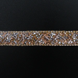 Kavatar Wholesale Glass Gold Chain Trim Fashion Styles Sewing Tube rhinestone trim rolls,colorful hotfix Iron on Trims