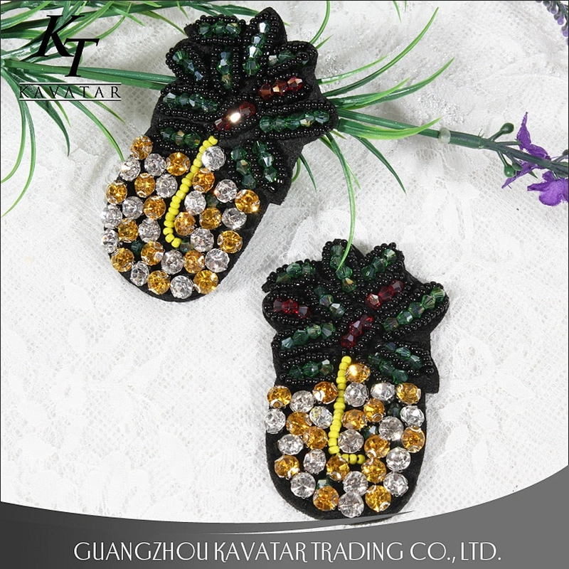 Kavatar DIY Handmade Rhinestone Beaded Pineapple Embroidery Flower Patches For Clothing Bags