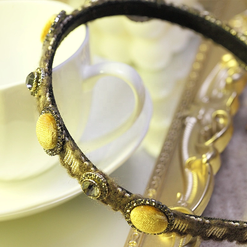Vintage classic wool hairband headwear Korean version 2020 new versatile web celebrity simple rhinestone headband