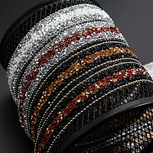 Kavatar Wholesale Rhinestone Trim Clothing Labels Strass Hotfix Rhinestone Motif Color Customization Iron on Trims