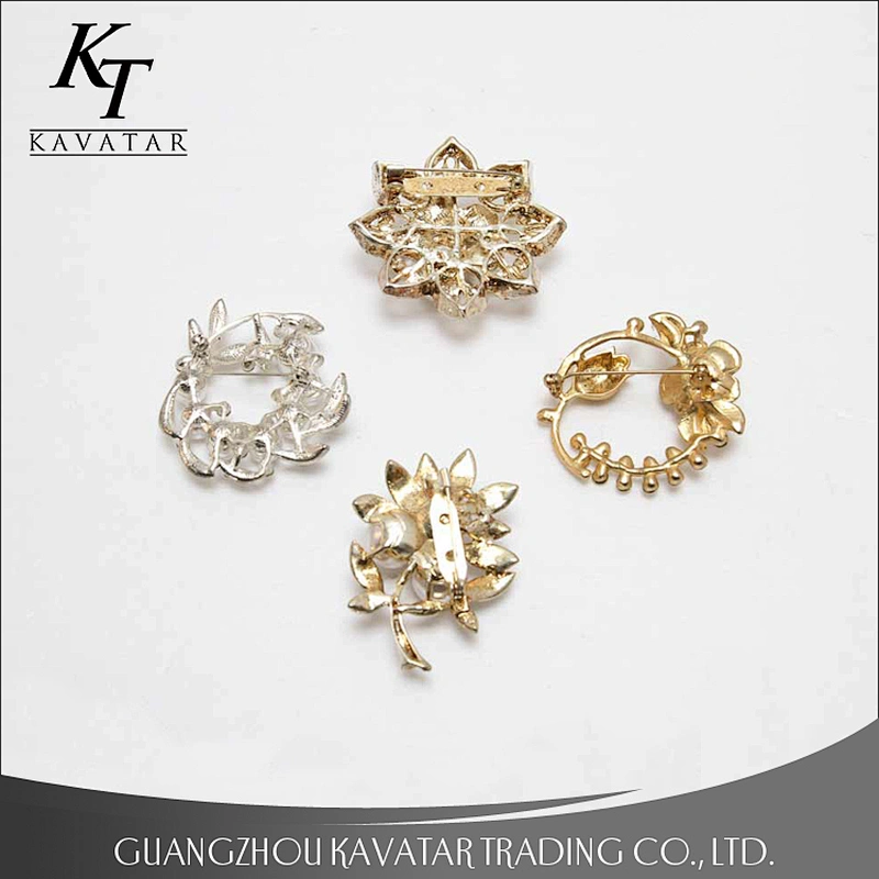 Custom Fashion Rhinestone Inlay Pearl Accessories Brooches Pin For Garment