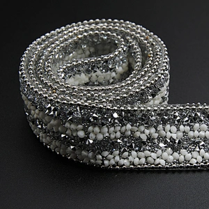 Kavatar Wholesale Garment Hangtag Heat Label Rhinestone Chain Rhinestone Transfer For T-shirt Hotfix Trim Iron on Trims