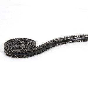 China Supplier Black Plastic Beads Iron On Hotfix Rhinestone Trim