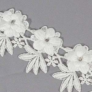 Fast delivery flower lace embroidery water soluble lace trim for bridal dress