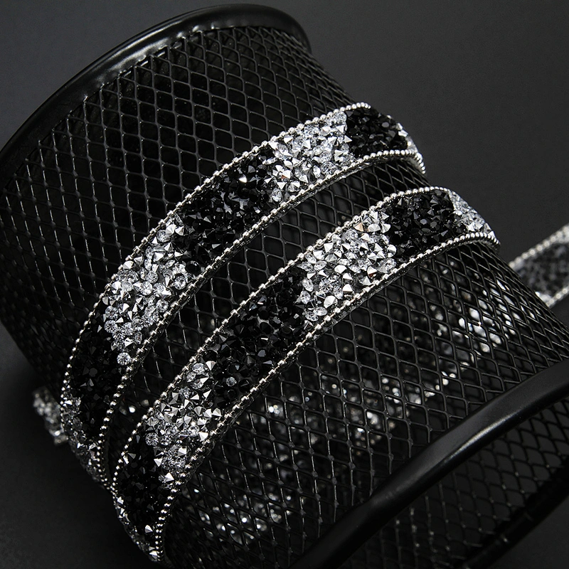 Kavatar Wholesale Hotfix motif designs Motif Rhinestones Glass DIY Weaved Ribbon Trim Iron on Trims