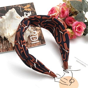 2020 European and American manufacturers direct Korean wide - rimmed retro ladies hair accessories  designer headbands