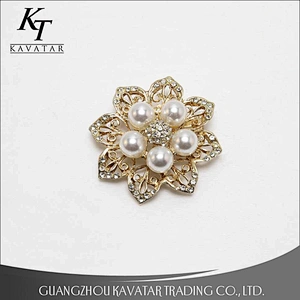 Custom Fashion Rhinestone Inlay Pearl Accessories Brooches Pin For Garment
