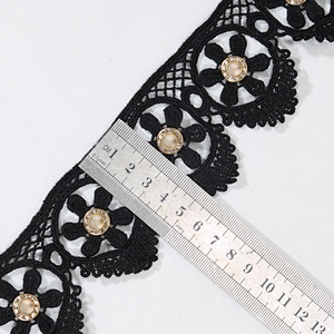 Unique polyester flower lace trim rhinestone gold eyelet knitting eyelet lace