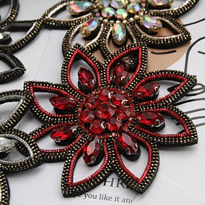 Wholesale Pearl Rhinestone Flower Beaded Patches for women custom patches 3d rhinestones patches
