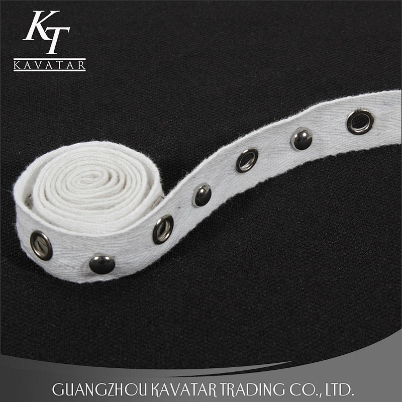 Kavatar White New Designs Cotton Eyelet Lace Fabric