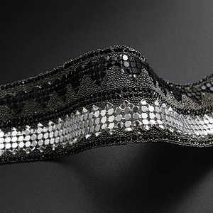 Kavatar Wholesale 4cm Width Hotfix Motif Designs Theme Rhinestone Hot Fix Rhinestone Trimming For Dresses Accessories CHF0141