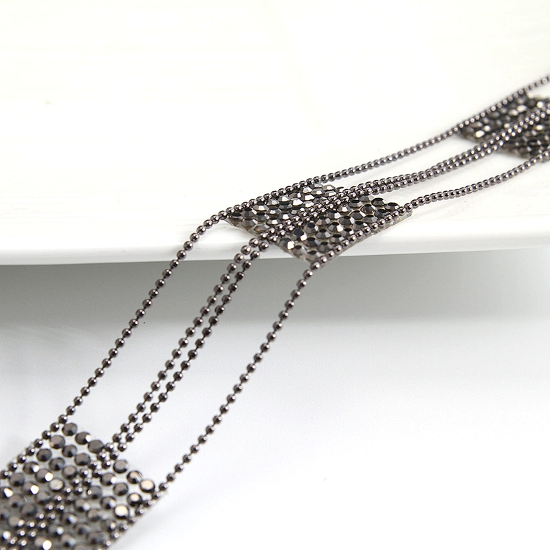 Kavatar Wholesale Cheap Rhinestone Trim Rhinestone Fashion  Hotfix trim Theme Rhinestone Of Clothing Iron on Trims