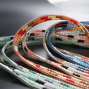 Kavatar Wholesale Hotfix Trim Small Cube Colors Design Fashion Rhinestone For Clothing Iron on Trims