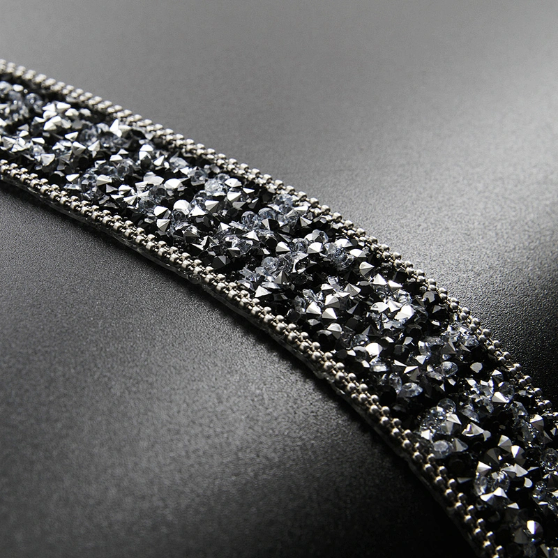 Kavatar Wholesale Hotfix Trim Hotfix Motif Designs Banding Trim For Clothing Hotfix Rhinestone For Hat Iron on Trims