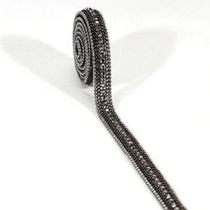 Wholesale Black Chained Rhinestone Hot Fix Trimming with Accessories Beads
