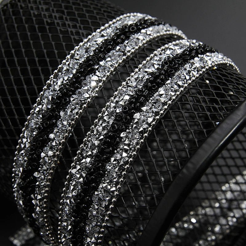 Kavatar Wholesale Hot Fix Rhinestone Trim Fashion Clothing Crystal Rhinestone Small Beads with Glass Iron on Trims