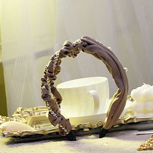 In 2020, the fashion headband Korean version of Europe and The United States  baroque headbands  beaded headband