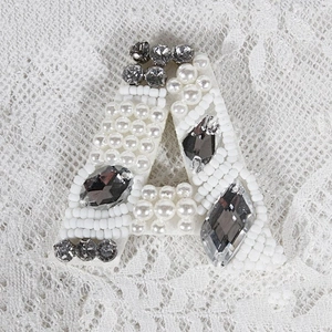 Wholesale 26 Letter Bead Rhinestone Patches Clothes Applique Design Shoe Accessories