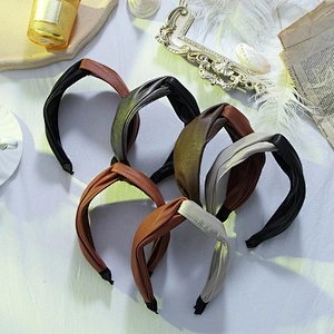 Euramerican Korean 2020 new style hairband, hair accessories  retro  faux pearl headband Leather hair band women
