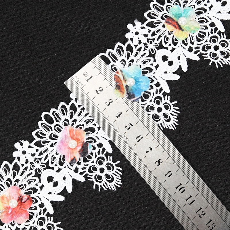 Kavatar design 3D floral layers white lace for dress
