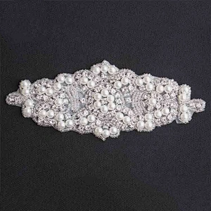 Kavatar Fashion Jewelry Rhinestone Applique
